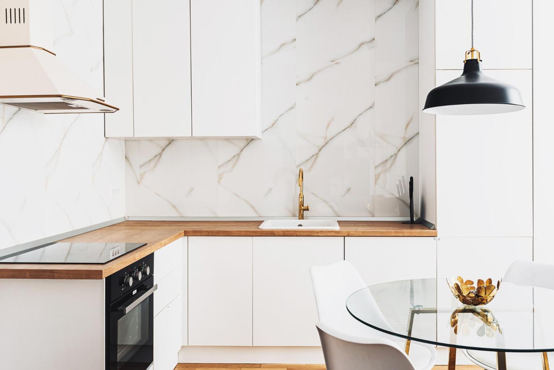 Voya Nordic Apartment-A Luxury Oasis In The Old Town Braşov Extérieur photo