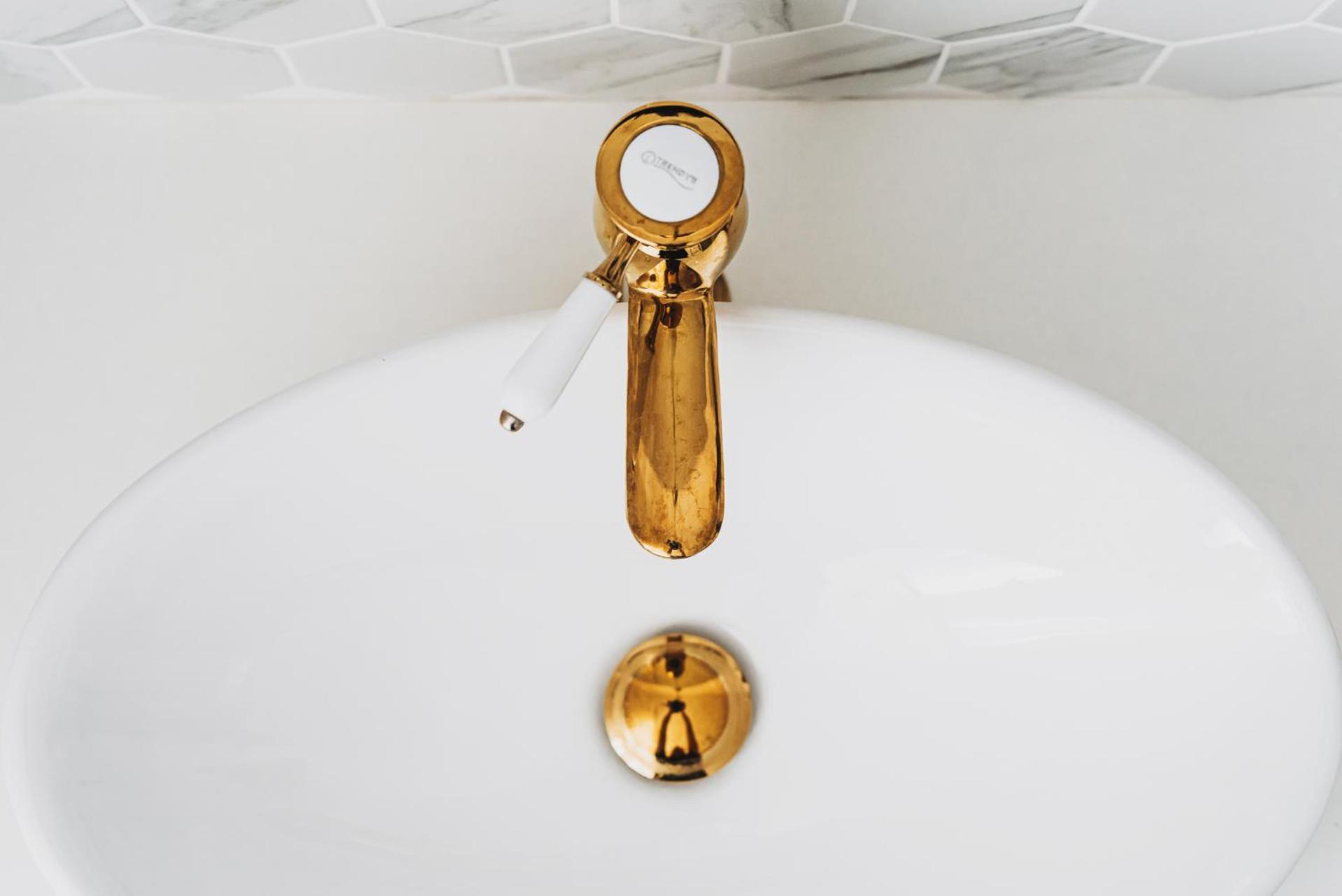 Voya Nordic Apartment-A Luxury Oasis In The Old Town Braşov Extérieur photo