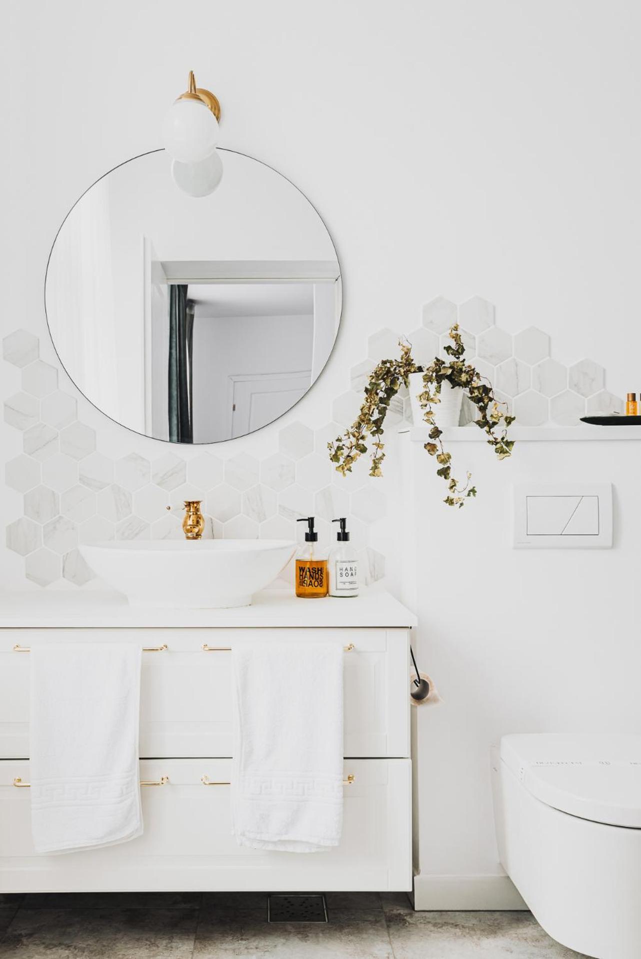 Voya Nordic Apartment-A Luxury Oasis In The Old Town Braşov Extérieur photo