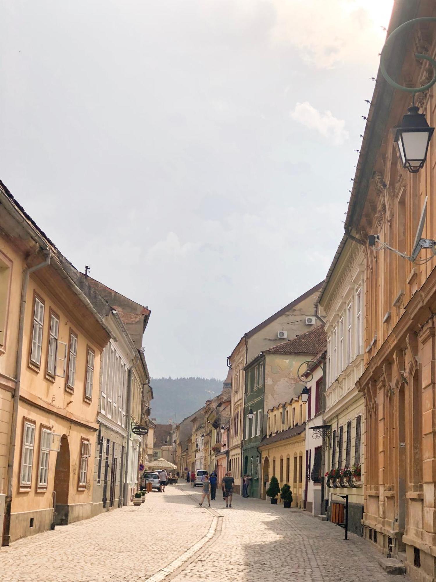 Voya Nordic Apartment-A Luxury Oasis In The Old Town Braşov Chambre photo
